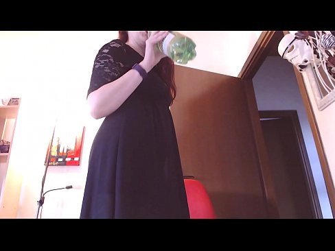 ❤️ Pokorna sužnja, ki obožuje umazane in sočne spodnjice, je po ogledu tega videa prisiljena masturbirati! Ruski pornič pri nas ❌️❤